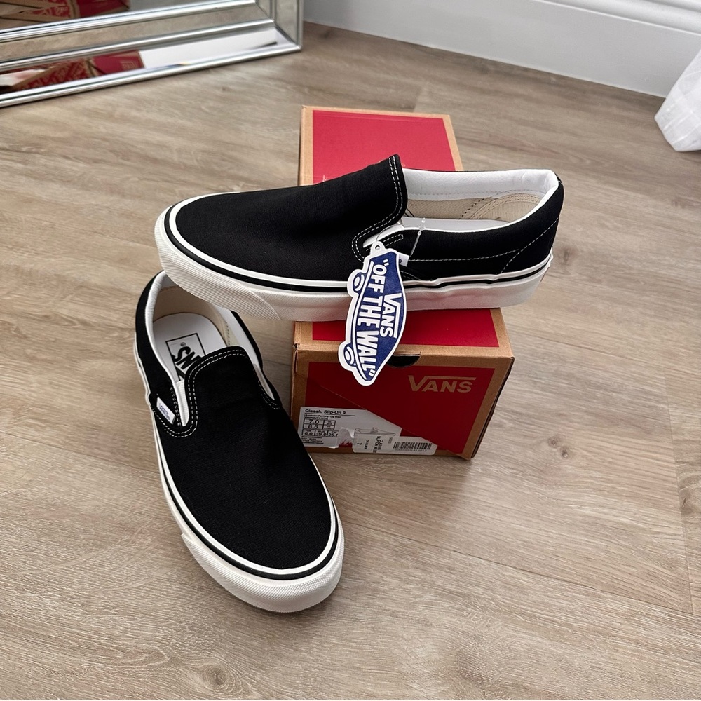Vans black and white Classic Slip-On 98 Dx